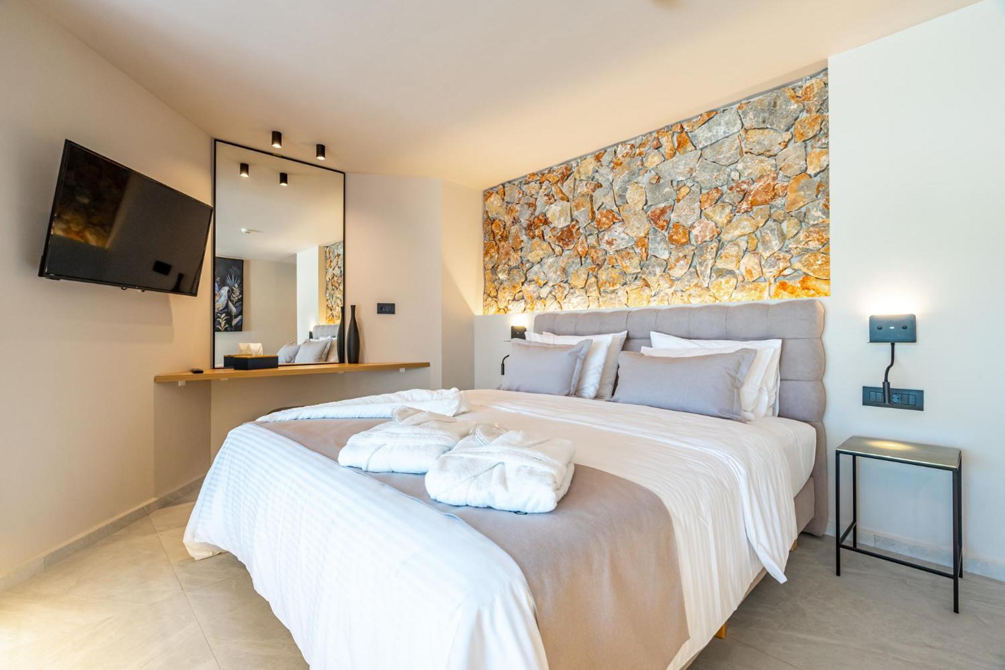 Pathos Seaside Suites Faliraki Bilik gambar