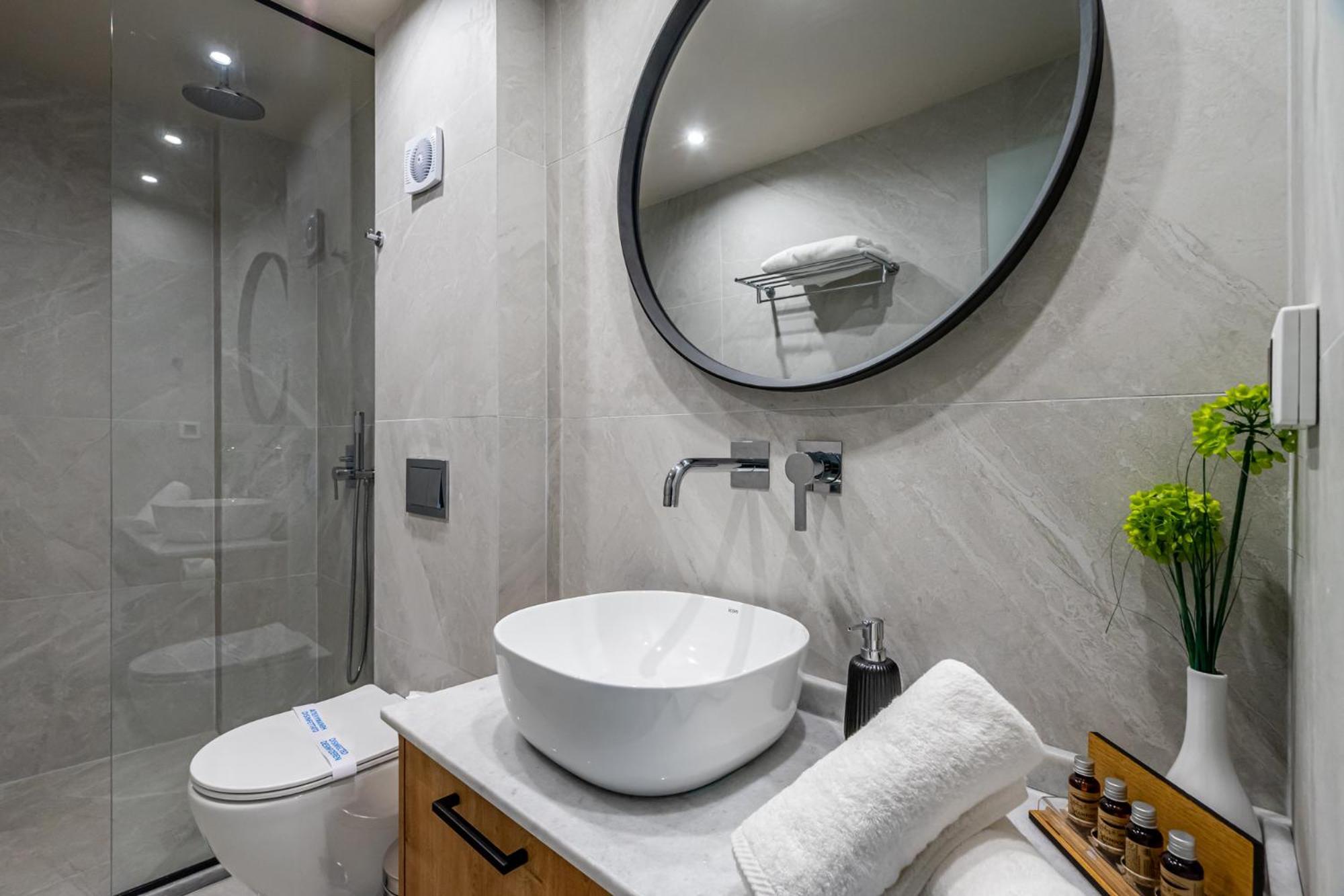 Pathos Seaside Suites Faliraki Bilik gambar
