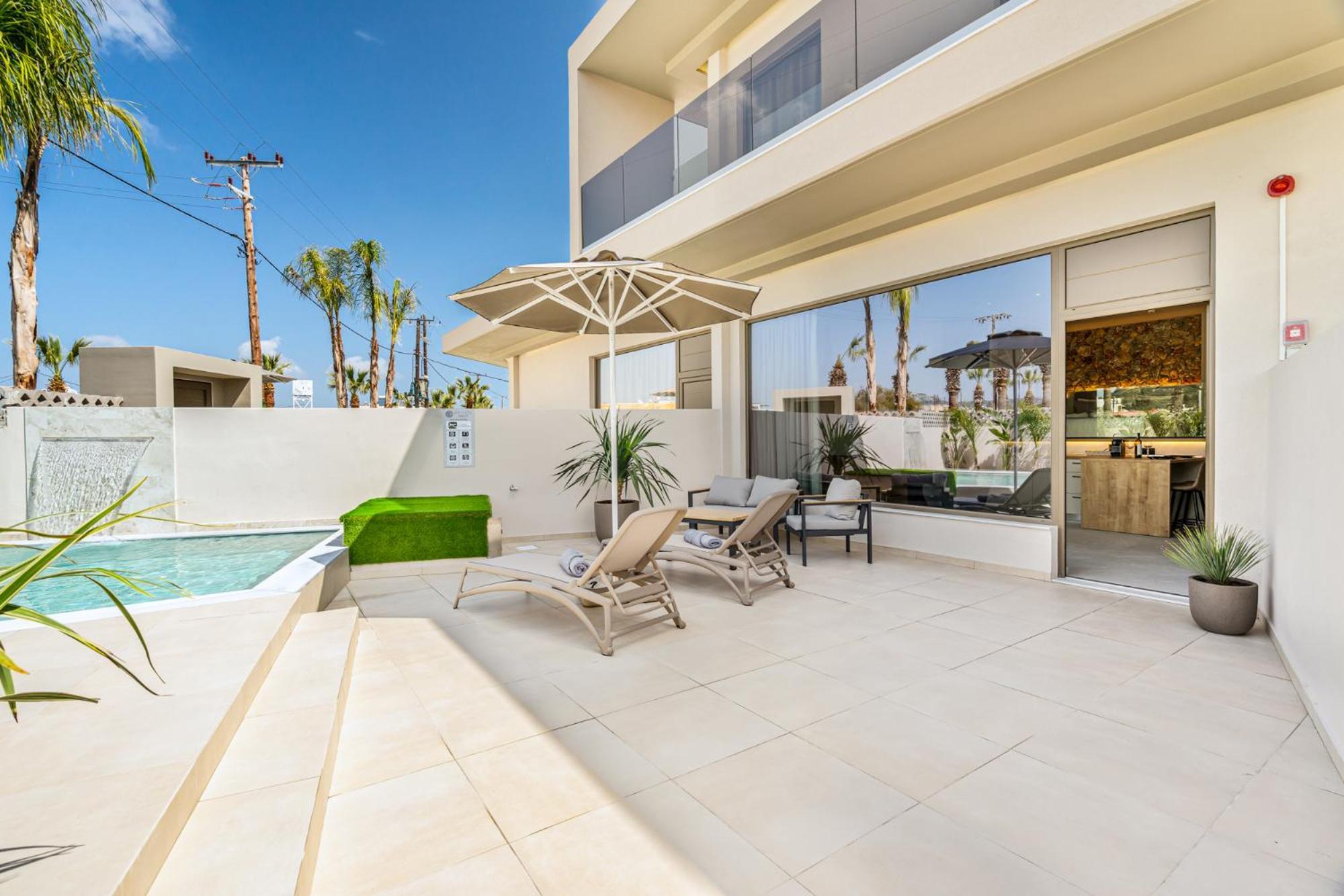 Pathos Seaside Suites Faliraki Bilik gambar